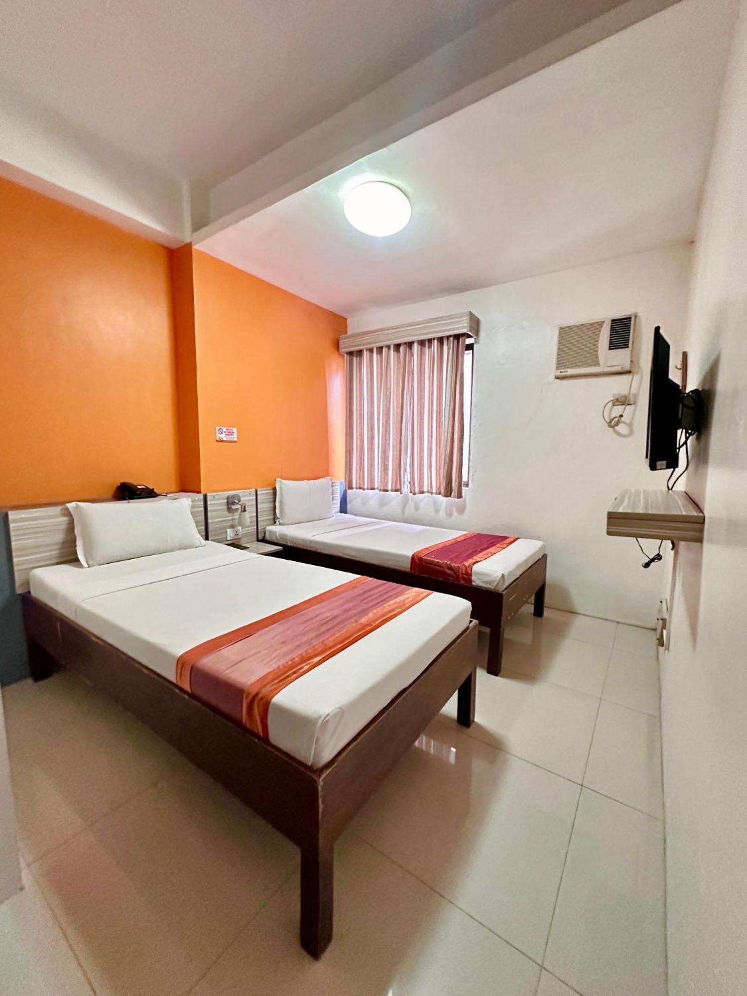 Travelbee Business Inn Cebu Exterior foto