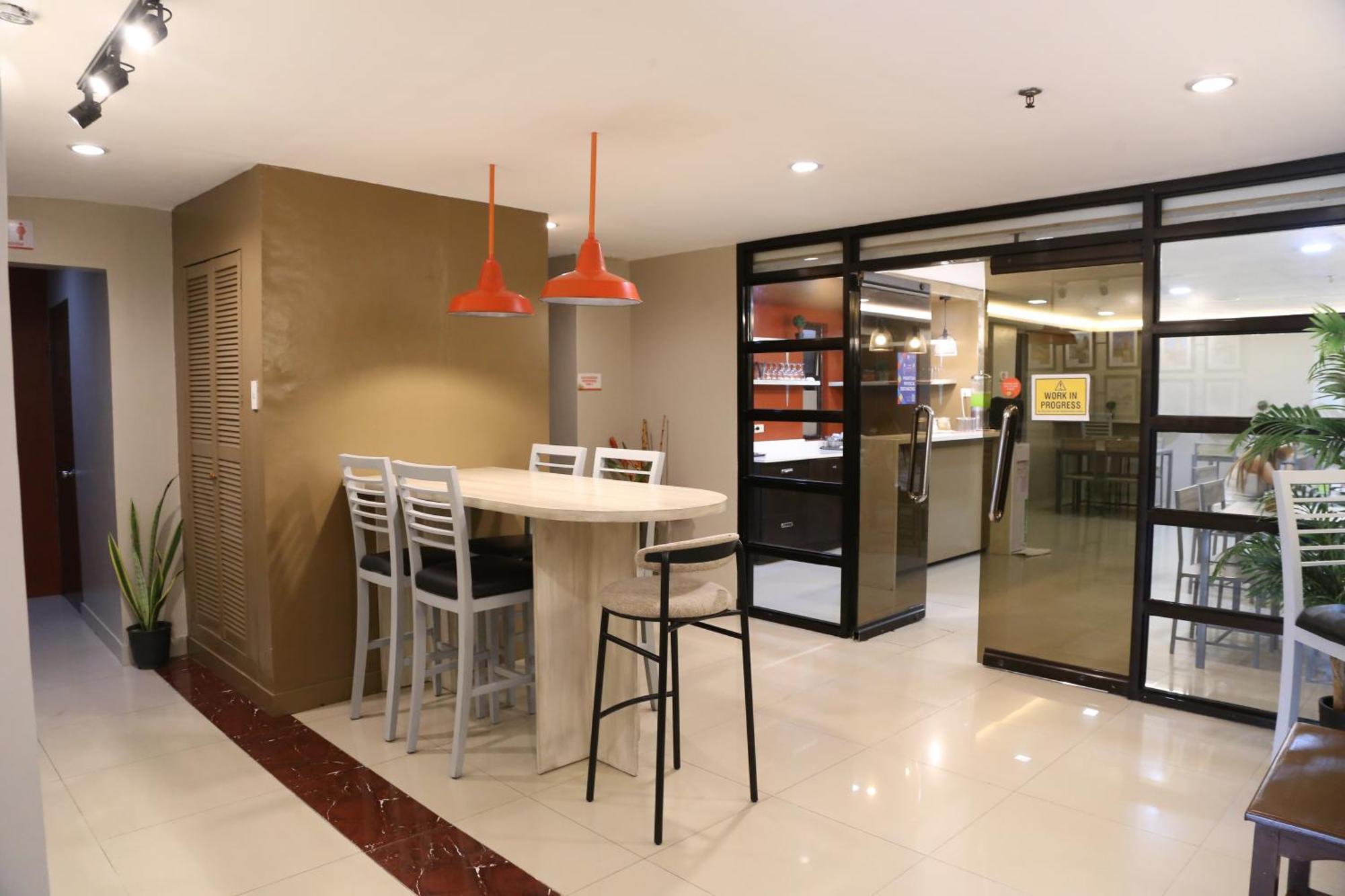 Travelbee Business Inn Cebu Exterior foto